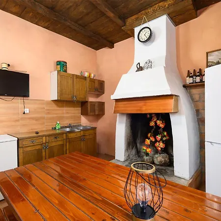 בית נופש Pet Friendly In Pazin With Jacuzzi *