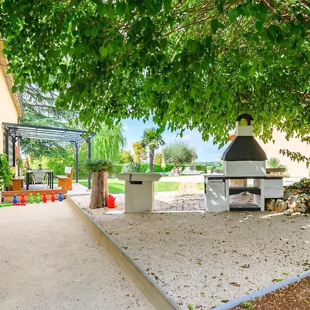 בית נופש Pet Friendly In Pazin With Jacuzzi Heki