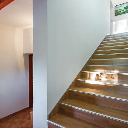 Holiday home Pet Friendly Home In Pazin With Jacuzzi