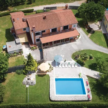 Pet Friendly Home In Pazin With Jacuzzi *